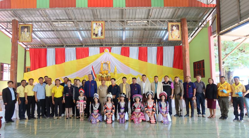 ร่วมพิธีเปิดกิจกรรม “จังหวัดสุโขทัย อำเภอศรีสัชนาลัย เติมรักเติมใจให้สังคม”